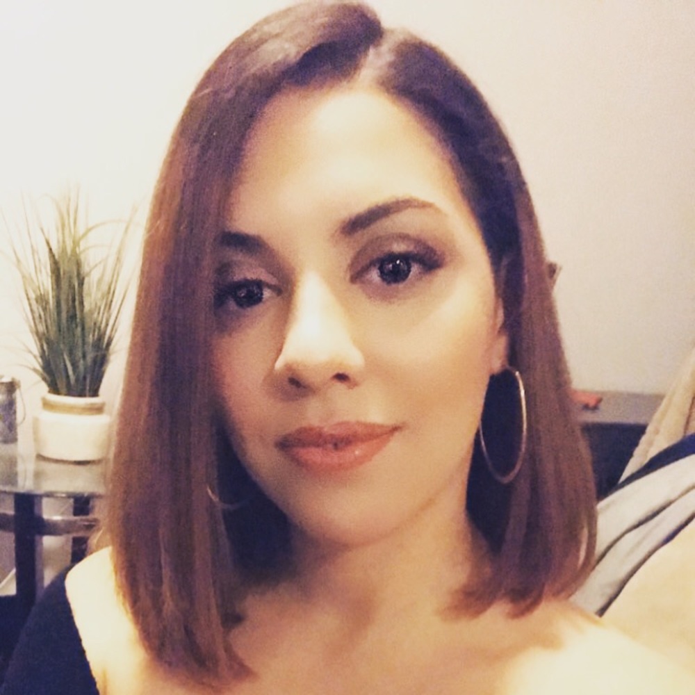 Meet your Posher, Elizabeth